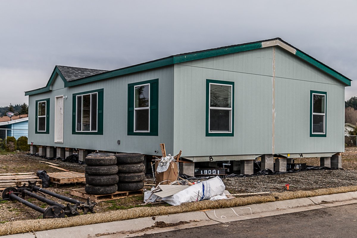 Trailer Home Movers mobile home leveling